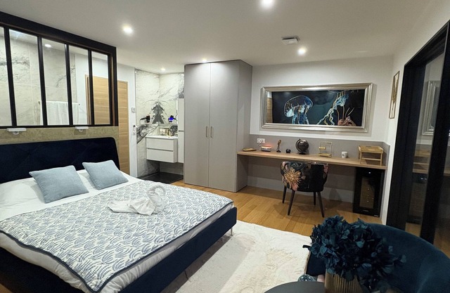 Bed and breakfast with sauna, massage, pool and beach pv