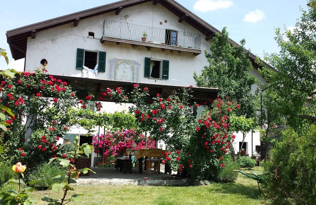 Bed and rich breakfast in an ancient house