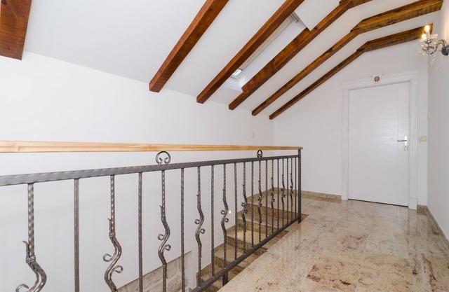 Bed&Breakfast Sorgo Palace- Comfort Double or Twin Room with City Walls View (Emerald)