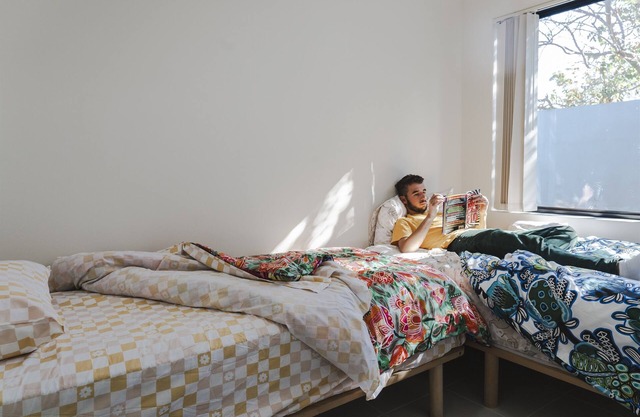 Bedroom 3: Free WIFI, 2 Single Beds, Ceiling Fan