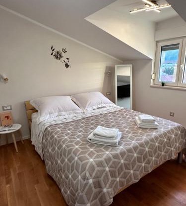 Bee House Suite - Brand New Apartment 100 m from Sea