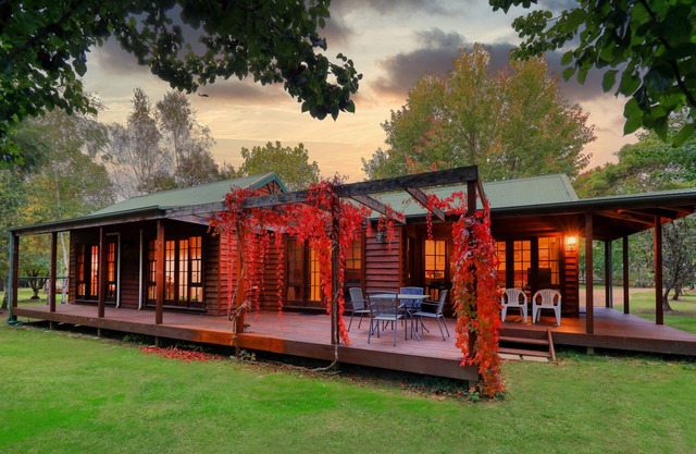 Beechworth Cedar Cottages