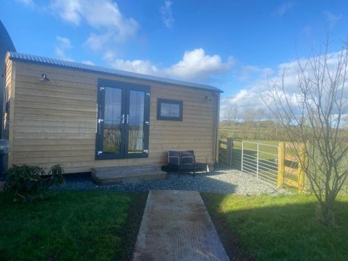Beehive retreat & Hot tub