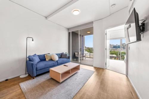 Belise - Executive 2BR Elegance plus parking & pool