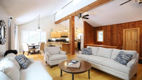 Bell Valley 146, Estates