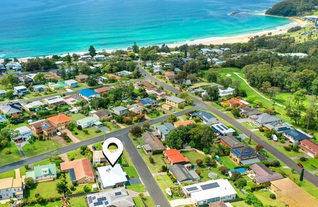 Bella Casa Mollymook combines functionality and comfort in style.