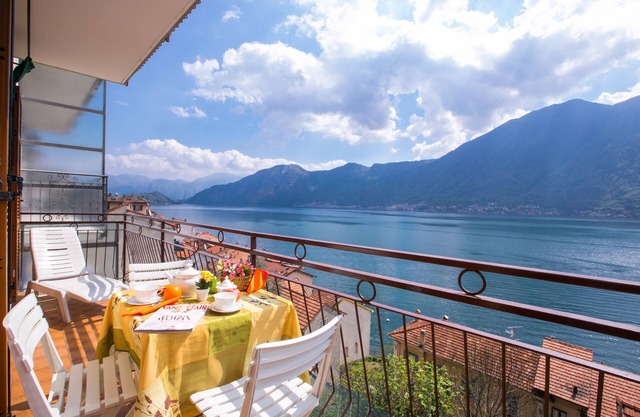 Bella Lake View, Colonno, Italy