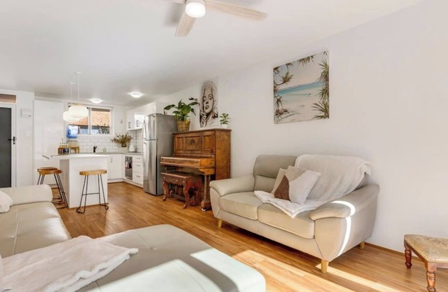 Bella's Place - Cosy Apartment Near The Beach