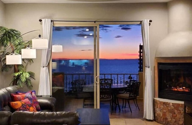 Bella Sirena Ocean Front View 1Bedroom 1Bath