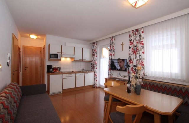 Bella Vista Active Apart 3 - 2 bedrooms with balcony (4+1)