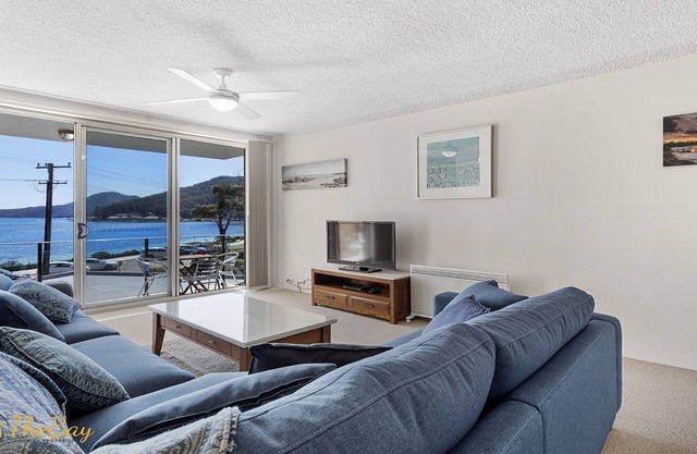 Bella Vista Unit 4 - Shoal Bay Beach across the road