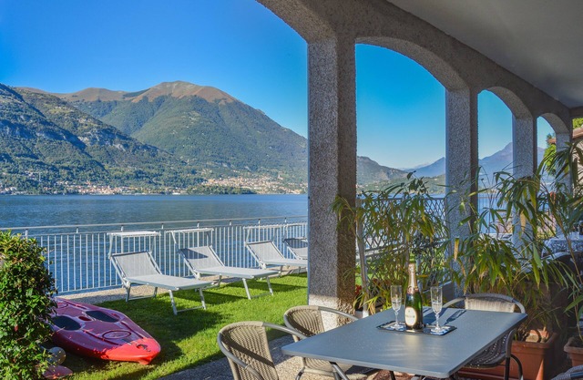 Bellagio Villas- Rigoletto directly on the lake