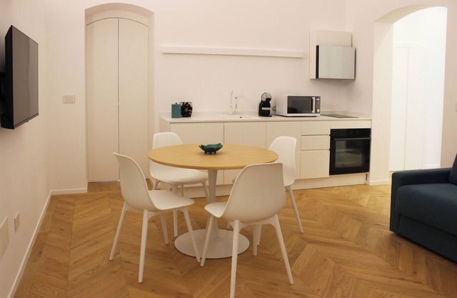 Bellapulia Apartments QUERCIA Apartment in Molfetta downtown, elegant