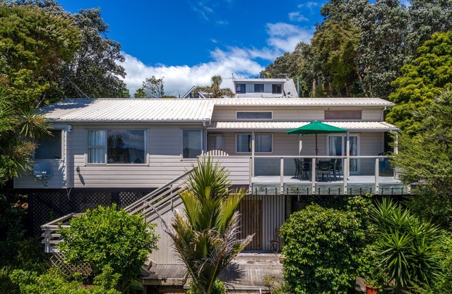 Belle Bird Place - Onetangi Holiday Home