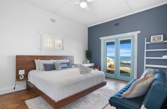 Belle Escapes - Sea Glass Cottage on the Esplanade