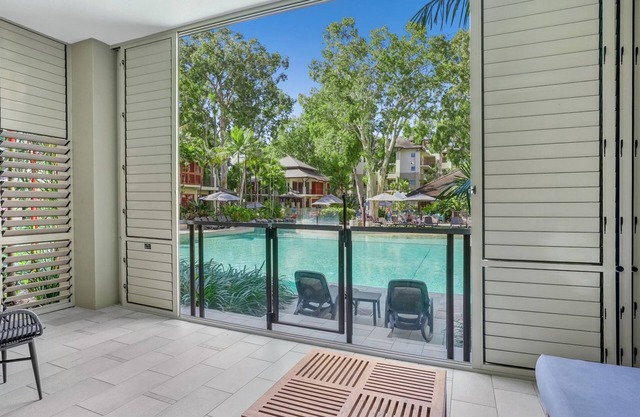 Belle Escapes 104 Swim-out Luxury Apartment in Palm Cove