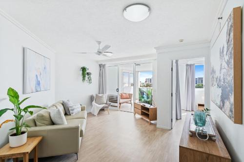 Belle Escapes 710 Elevated CBD getaway with magical views