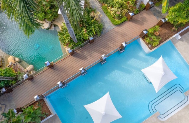 Belle Escapes Poolside Luxury Suite 52 Alamanda Resort Palm Cove