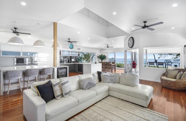 Belle Escapes SeaChange at Clifton beach Luxury Beachfront Home