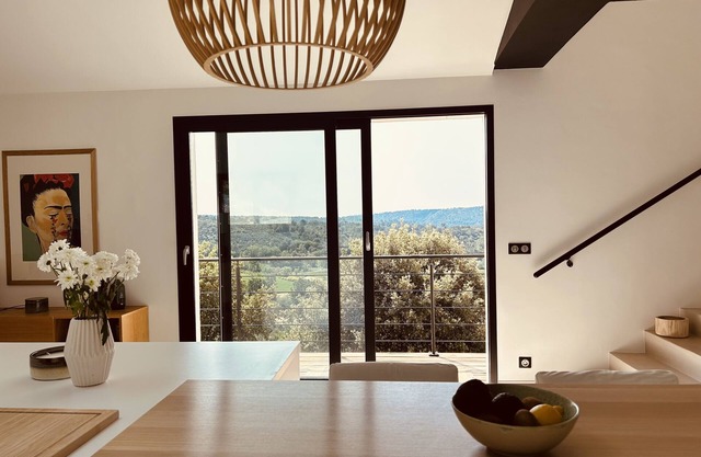 Belle Villa Contemporaine en Pleine Nature