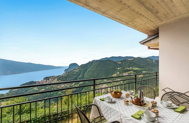 Bellevue Modern Apartment 9, Tremosine, Italy