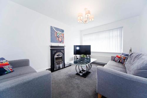 Belmont Budget Apartment