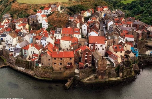 Belmont House . Self catering coastal holiday home . North Yorkshire Coast ⚓