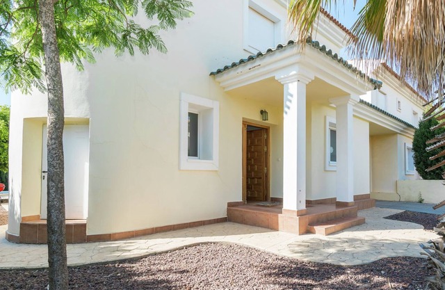 Belvilla by OYO Villa Mosa Claire