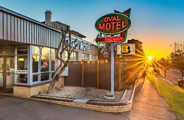 Bendigo Oval Motel