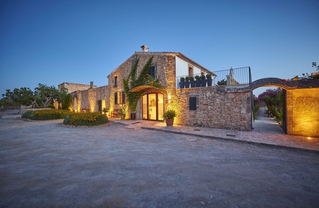 Bennoc Petit Hotel