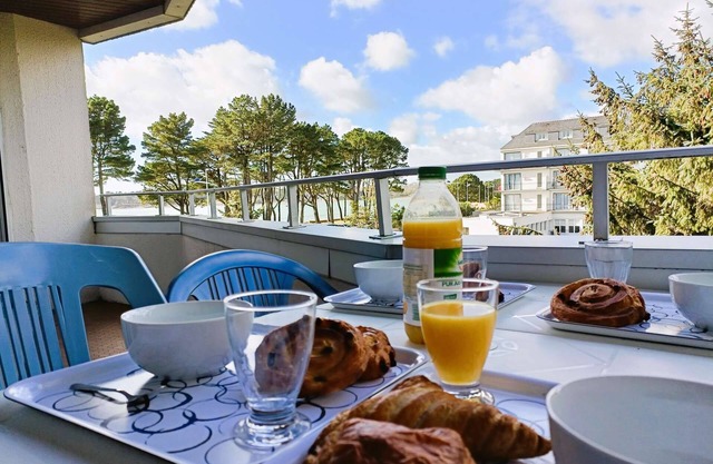 Bénodet, apartment with sea view, beach, thalasso, restaurants on foot