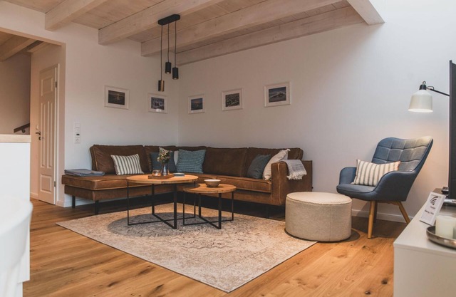 "Bente" cozy maisonette apartment with terrace in the historic Gulfhof - Van