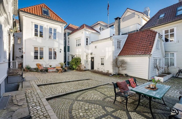 Bergen Gem Straight Out of History - Built in 1750