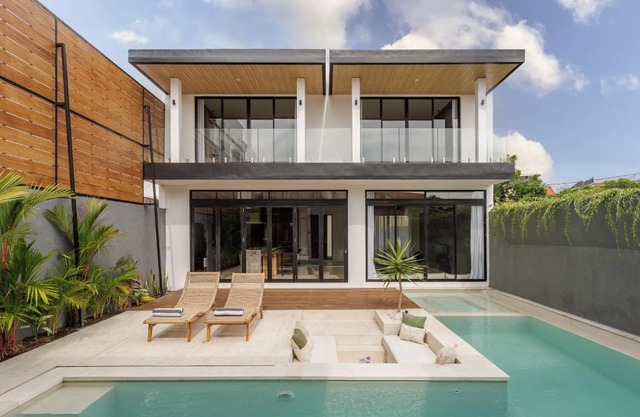 Bermain Haus - Exquisite 3BR Luxury Villa with Private Pool, Netflix & Breathtaking Views!