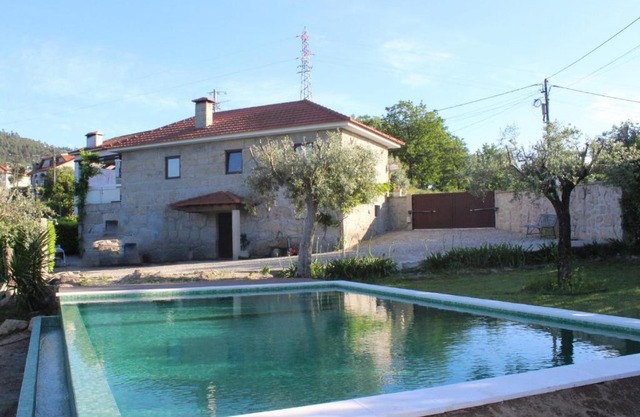 Bernardes House