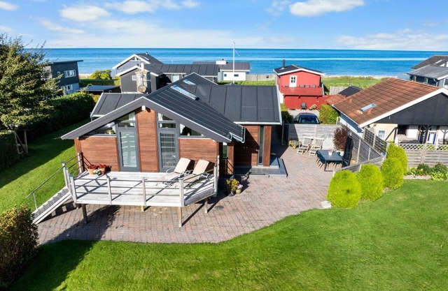 "Berner" - 40m from the sea by Interhome