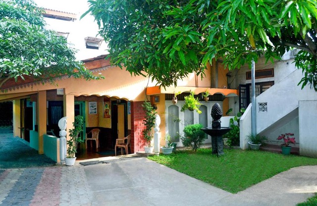 Bernies Guest House