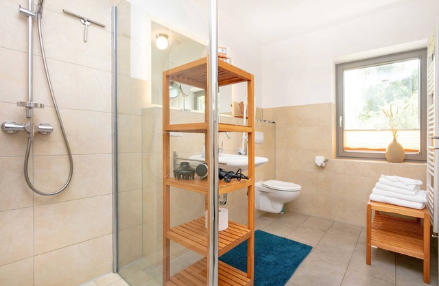 Bernstein - Vacation Rentals in Sun House