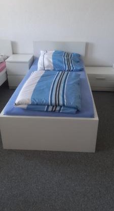 Berzi Gemeinschaft Zimmer