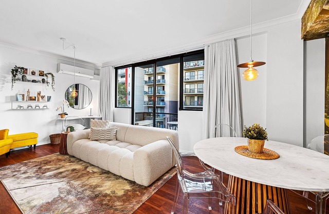 Bespoke East Perth - Sleeps 2 - Superior Wifi