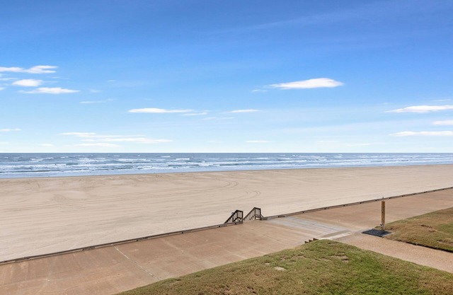 Best Beachfront Location on the Island w/2 Private Balconies w/Amazing Views!
