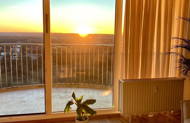 Best Butler Skyline Lodge City Apartment Netflix