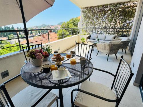 BEST CHOICE Apartment with free private parking close to the Old Town