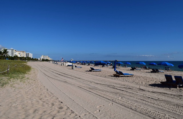 Best Family Retreat: Heated Pool/Tiki Hut/Minutes Away From White, Sandy Beaches