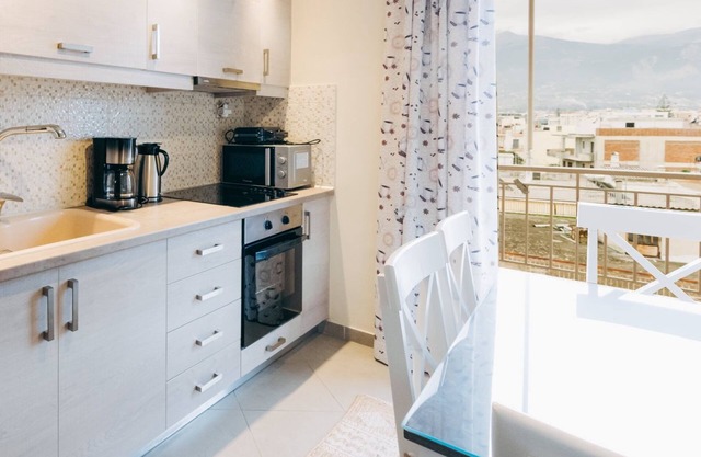 Best House Saint John, New Port of Patras