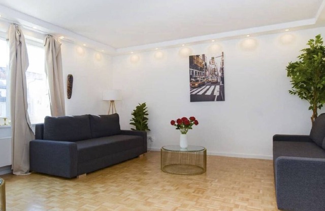 Best Lage: Schwabing 70m² Sannierte City Wohnung