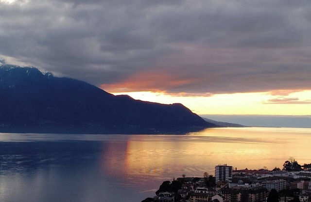 BEST Montreux Panoramic View, Swiss Authenticity 1-9 Guests