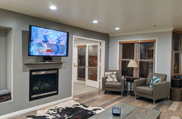 "BEST" One Bedroom Find & "BEST" Location