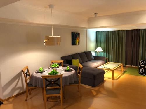 Best Taipei Hotel Room in Beitou Executive Suite for 5 guests up to 115 square meters with kitchen