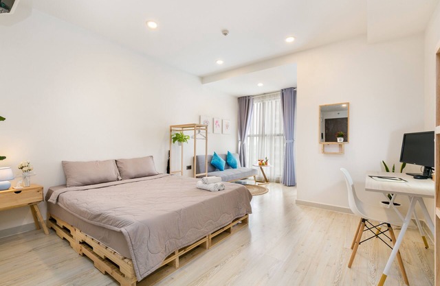 Best view | Super central with Pool Gym Balcony
